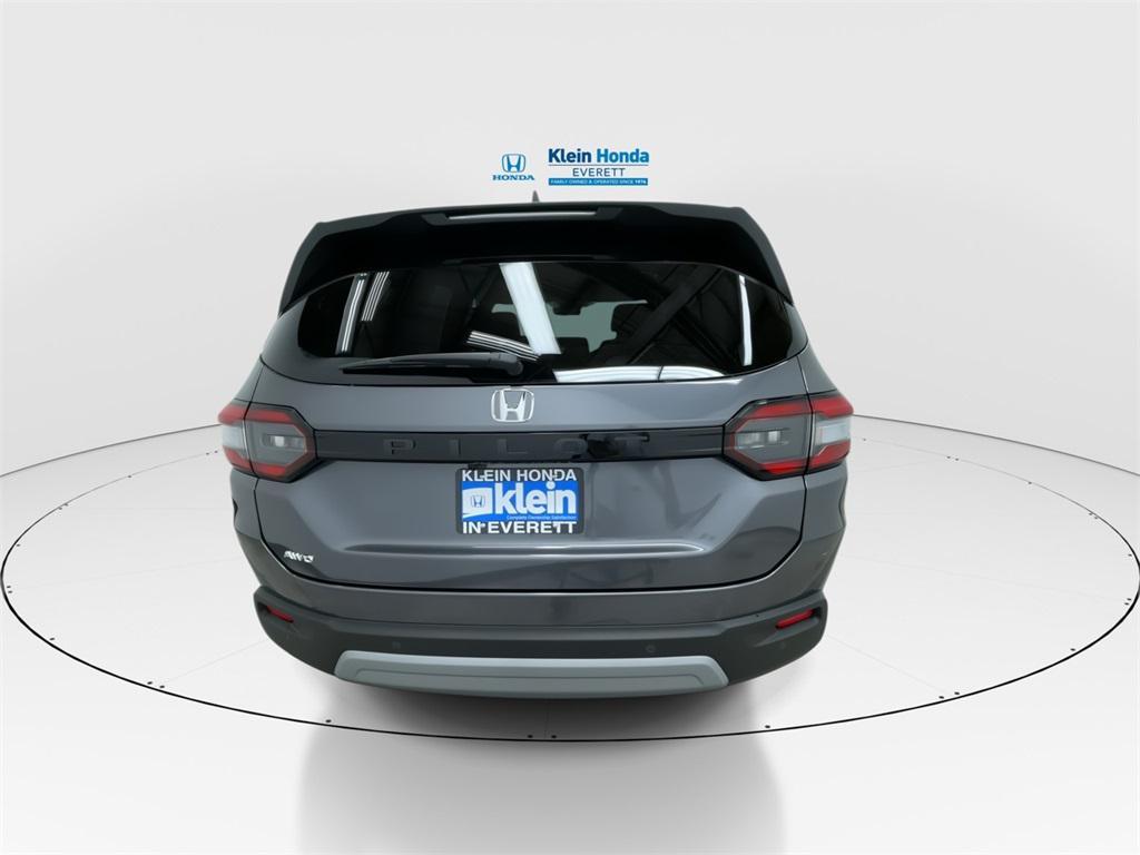 new 2025 Honda Pilot car, priced at $47,780