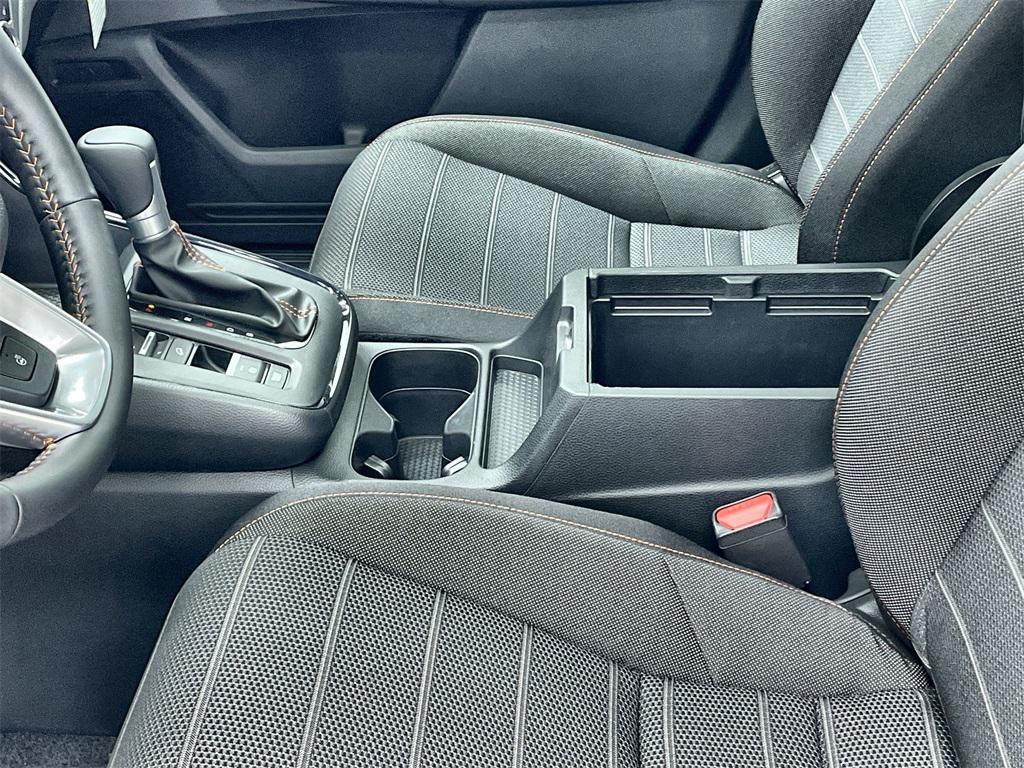 new 2026 Honda CR-V Hybrid car, priced at $40,195