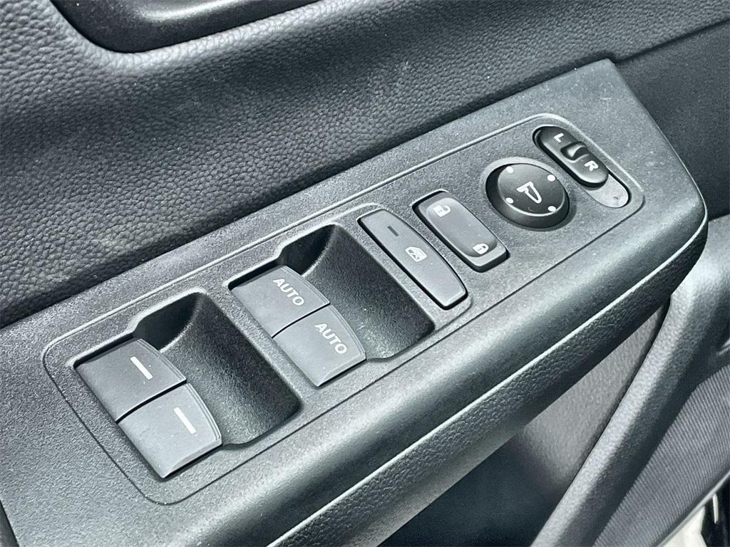 new 2026 Honda CR-V Hybrid car, priced at $40,195