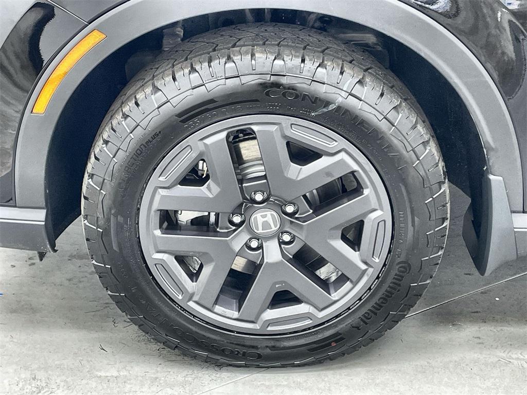 new 2026 Honda CR-V Hybrid car, priced at $40,195