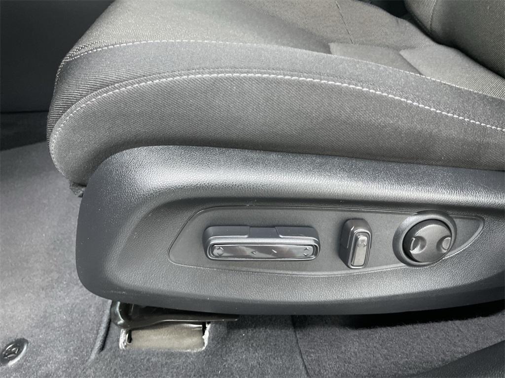 used 2023 Honda CR-V car, priced at $27,998