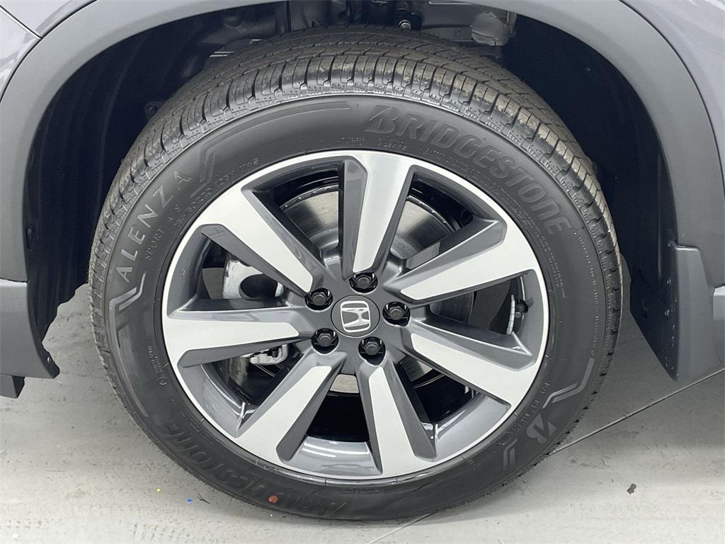 new 2025 Honda Pilot car, priced at $48,498