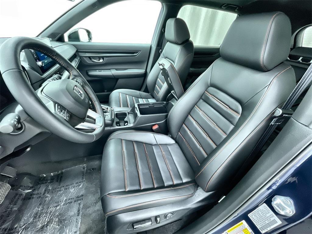 new 2026 Honda CR-V Hybrid car, priced at $38,798