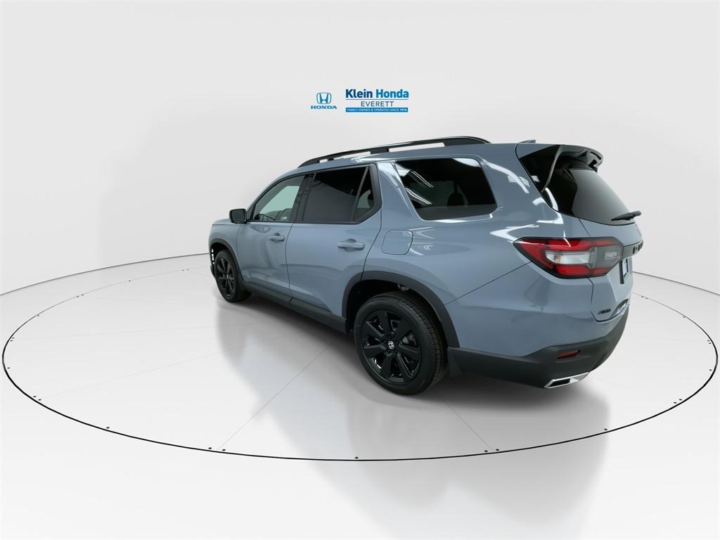 new 2025 Honda Pilot car, priced at $55,488