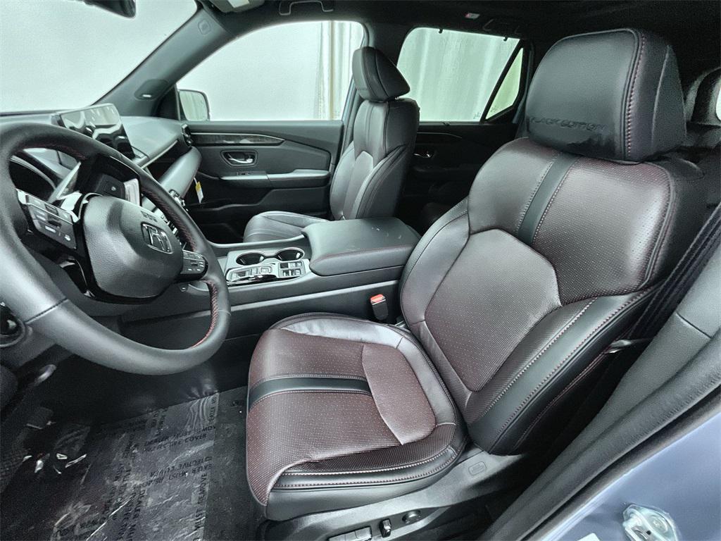 new 2025 Honda Pilot car, priced at $55,488