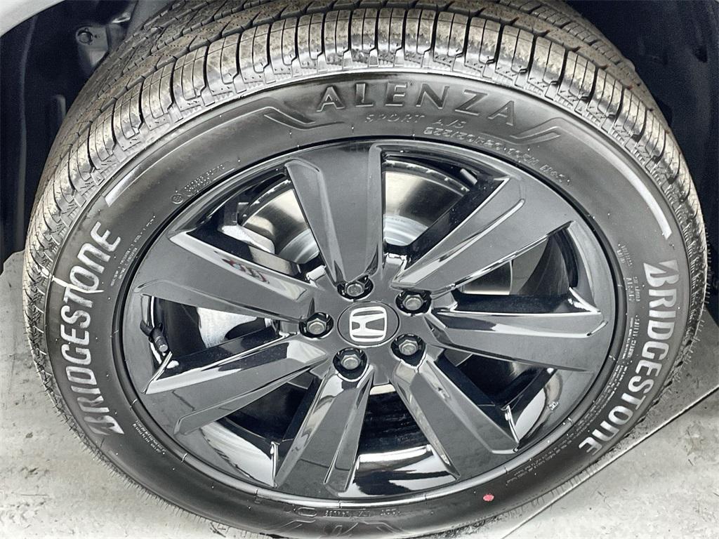 new 2025 Honda Pilot car, priced at $55,488