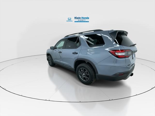 new 2025 Honda Pilot car, priced at $51,305