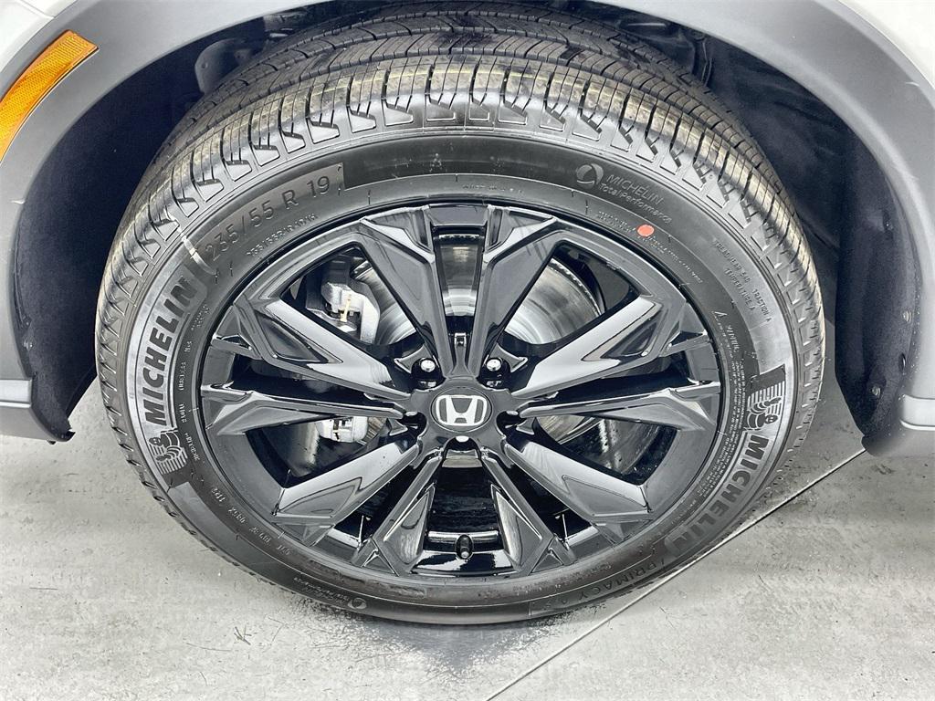 new 2026 Honda CR-V Hybrid car, priced at $44,155