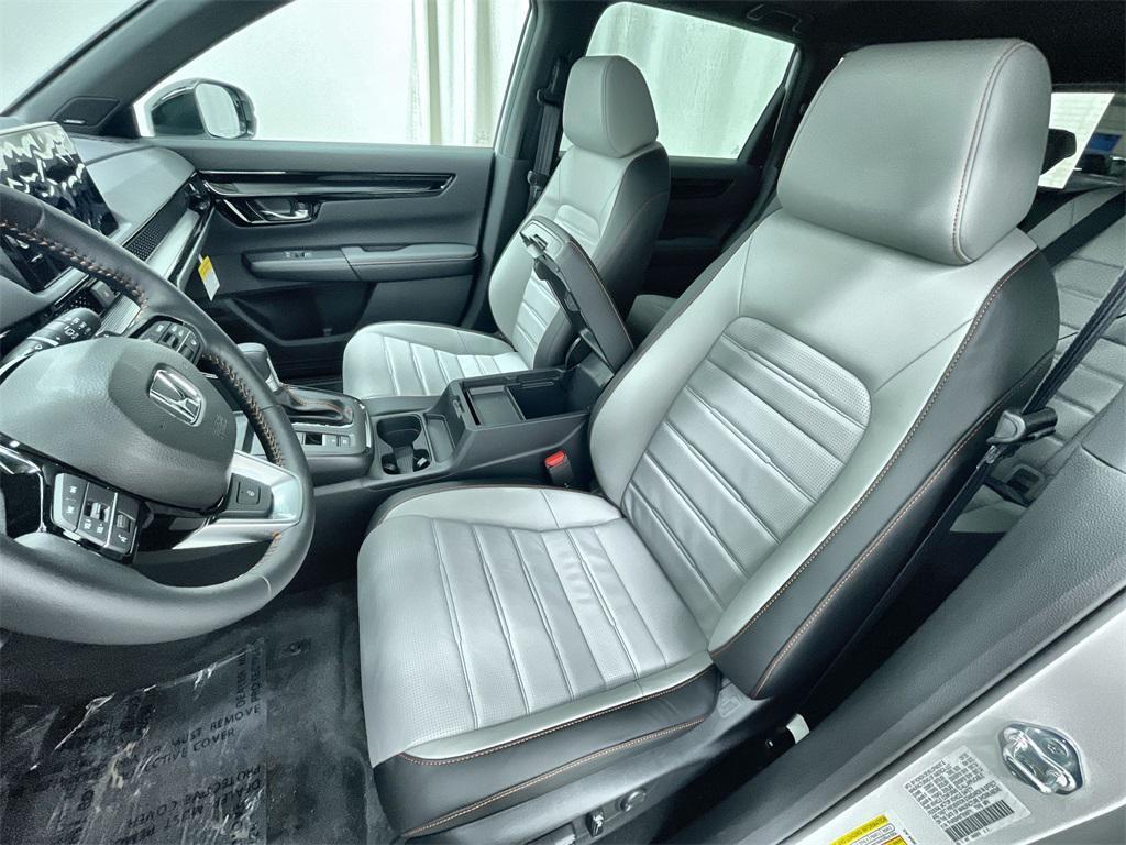 new 2026 Honda CR-V Hybrid car, priced at $44,155