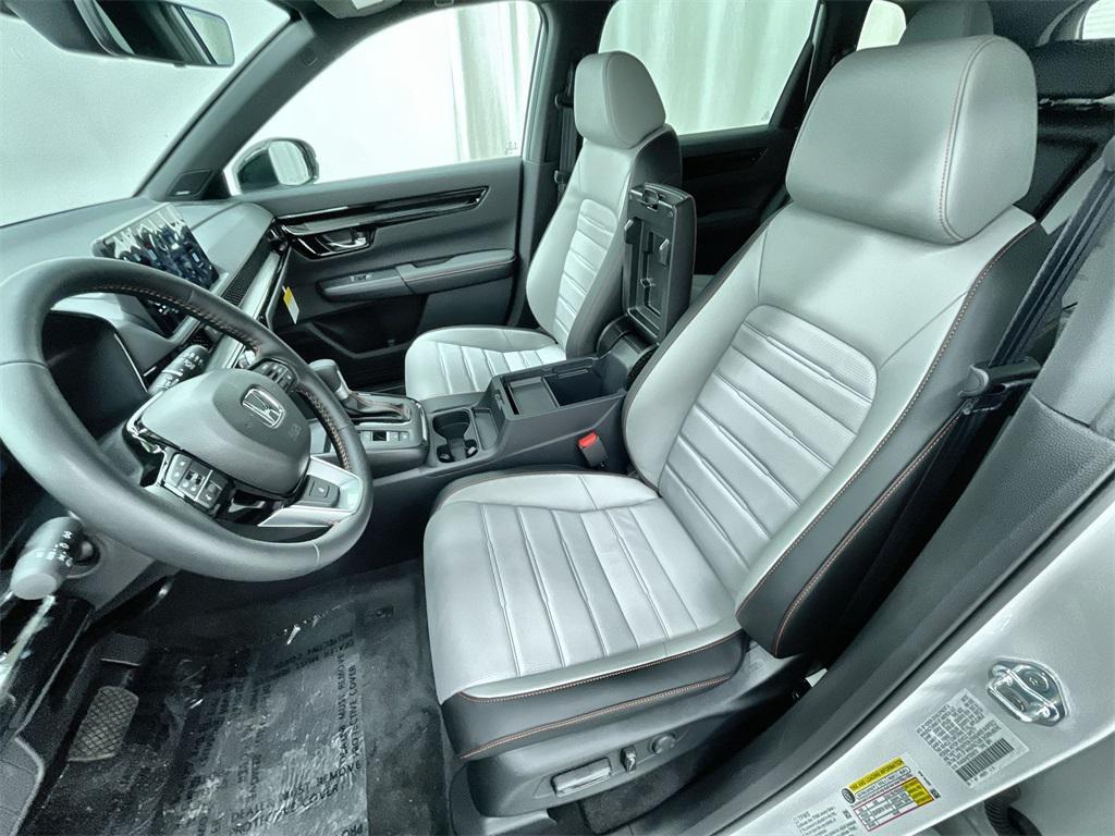 new 2026 Honda CR-V Hybrid car, priced at $44,155