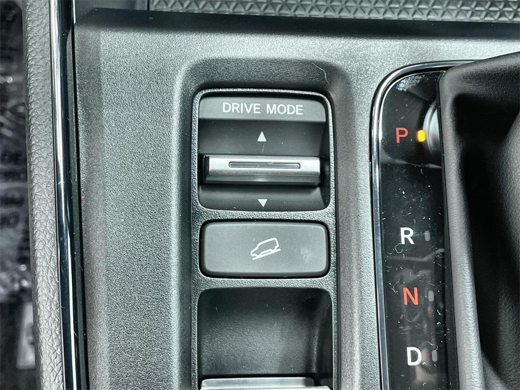 new 2026 Honda CR-V Hybrid car, priced at $41,675