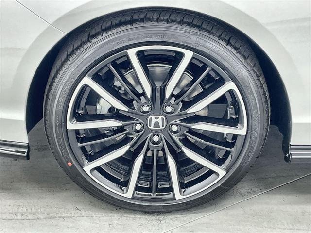 new 2025 Honda Accord Hybrid car, priced at $40,905