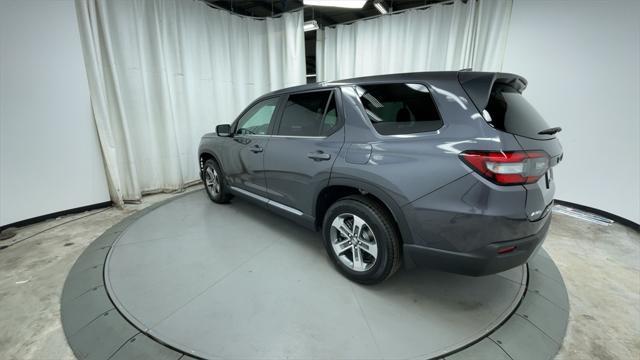 new 2025 Honda Pilot car, priced at $44,288