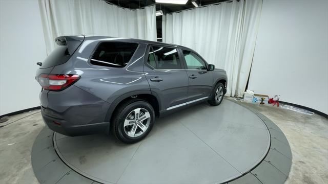 new 2025 Honda Pilot car, priced at $44,288