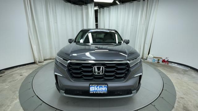 new 2025 Honda Pilot car, priced at $44,288