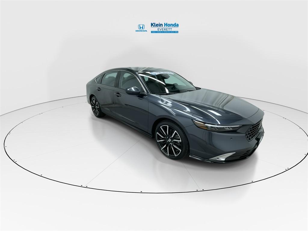 new 2025 Honda Accord Hybrid car, priced at $40,495