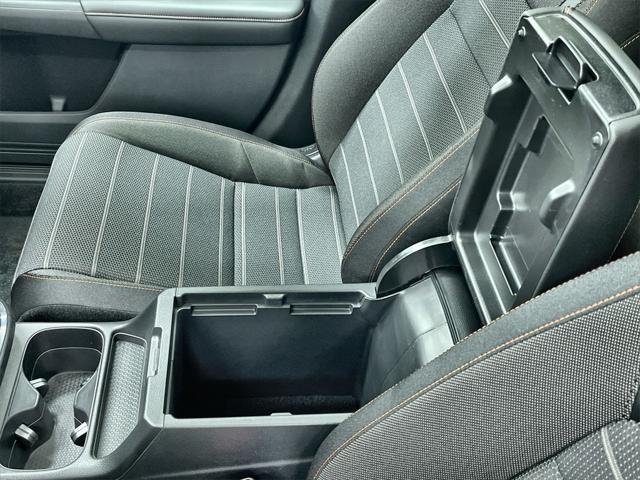 new 2026 Honda CR-V Hybrid car, priced at $40,195