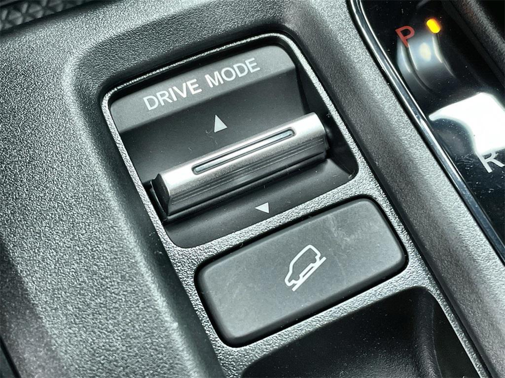 new 2026 Honda CR-V Hybrid car, priced at $40,250