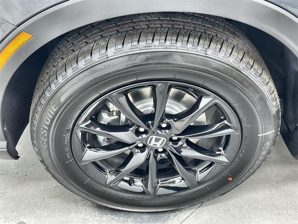 new 2026 Honda CR-V Hybrid car, priced at $38,580