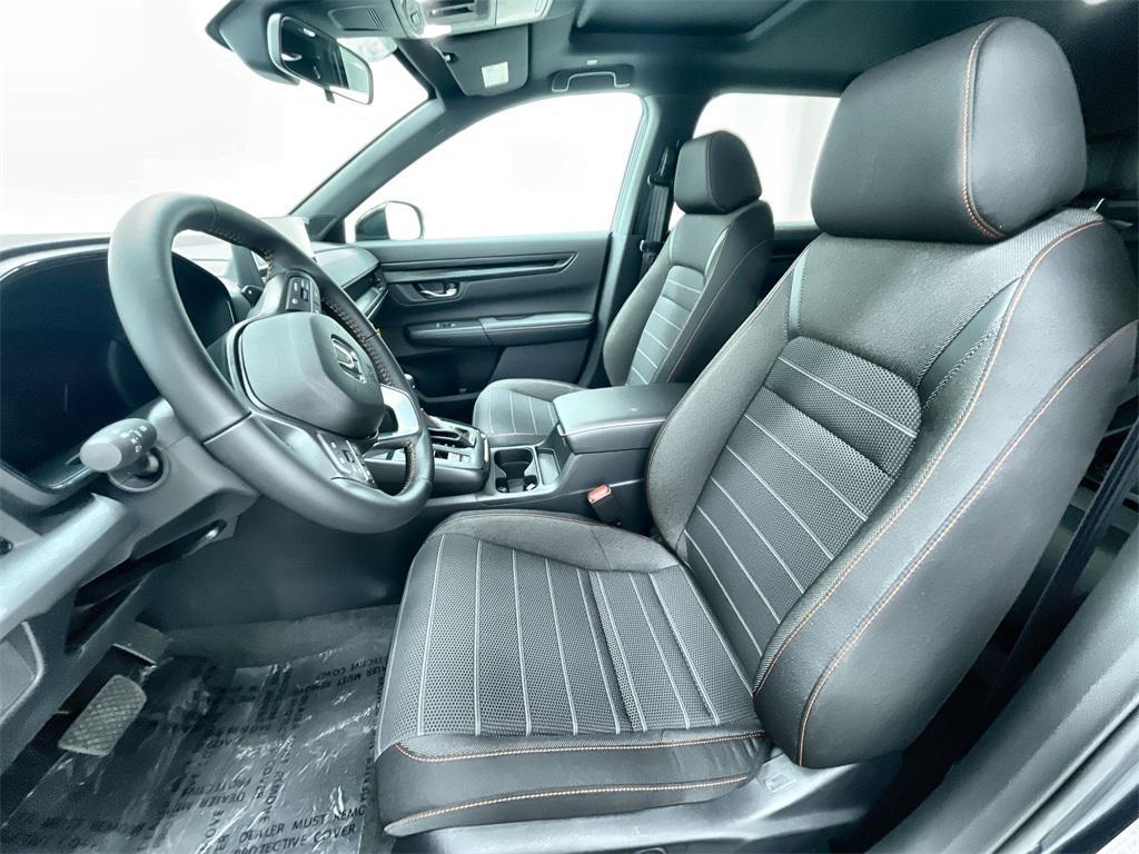 new 2026 Honda CR-V Hybrid car, priced at $38,580