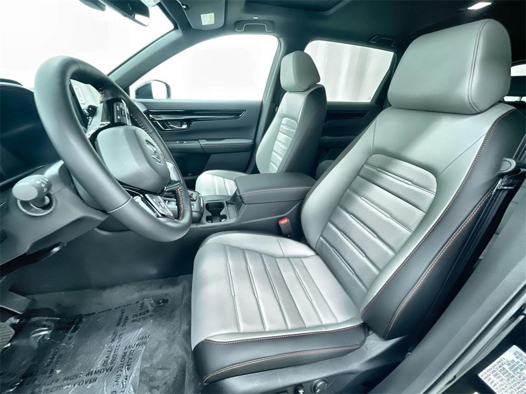 new 2026 Honda CR-V Hybrid car, priced at $43,700