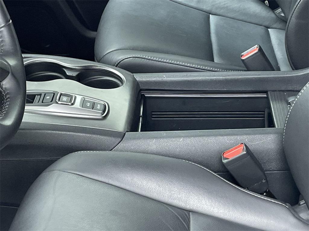 used 2022 Honda Pilot car, priced at $29,999