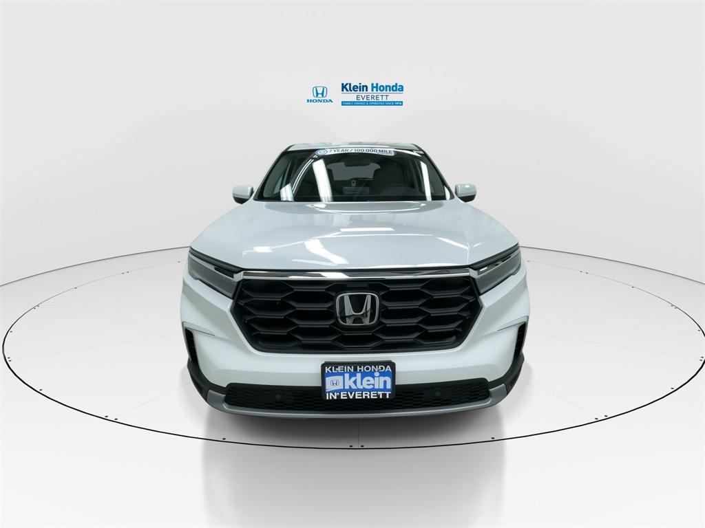 new 2025 Honda Pilot car, priced at $48,280