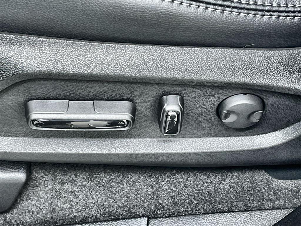 new 2025 Honda Pilot car, priced at $48,280