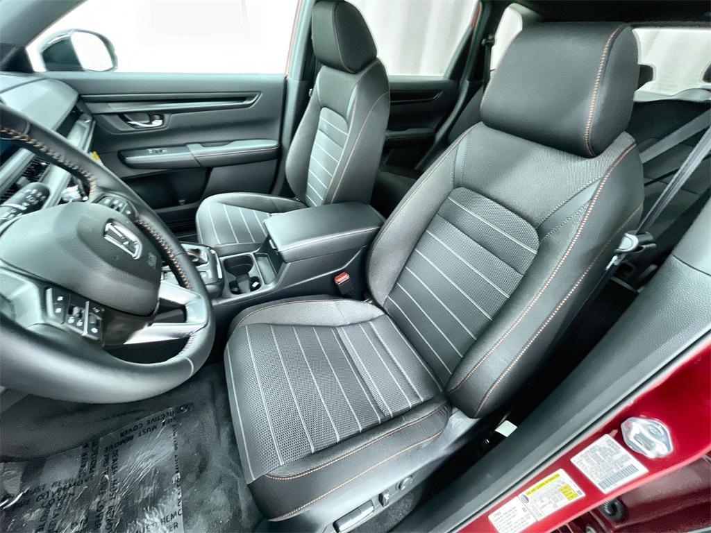 new 2026 Honda CR-V Hybrid car, priced at $39,035