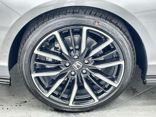 new 2025 Honda Accord Hybrid car, priced at $40,450