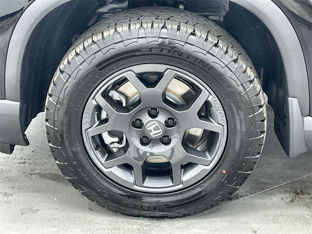 new 2025 Honda Pilot car, priced at $51,375