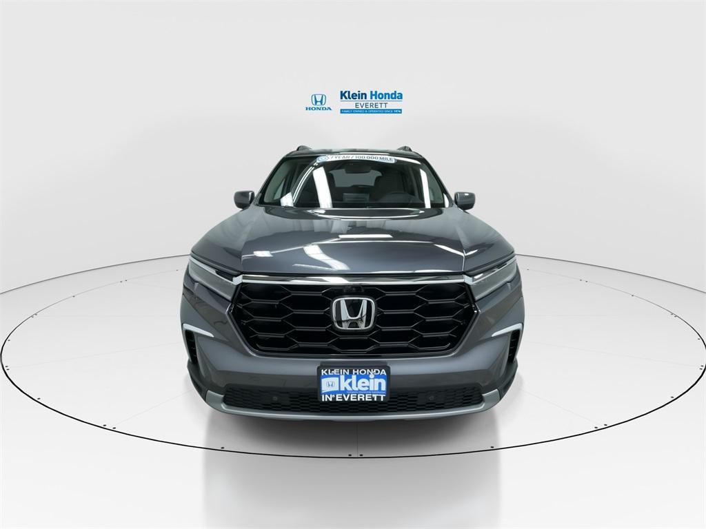 new 2025 Honda Pilot car, priced at $51,846