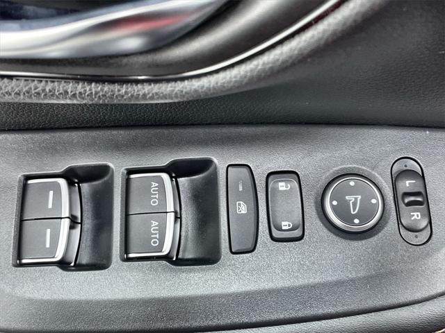 new 2025 Honda HR-V car, priced at $27,688