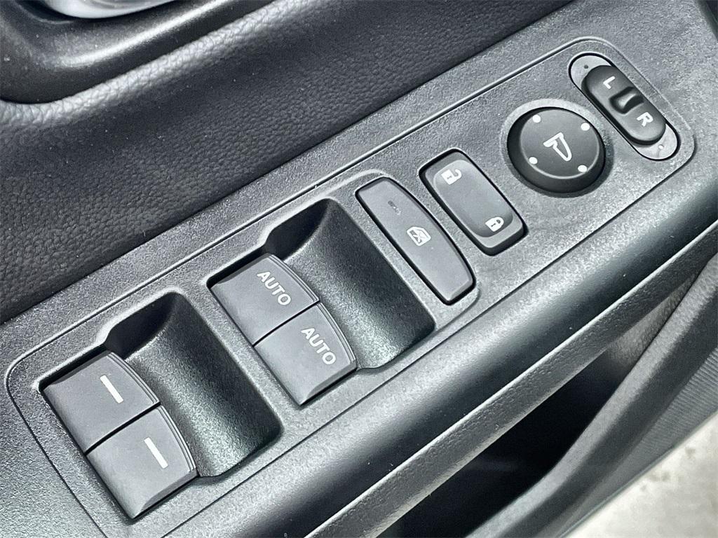 new 2026 Honda CR-V Hybrid car, priced at $40,195