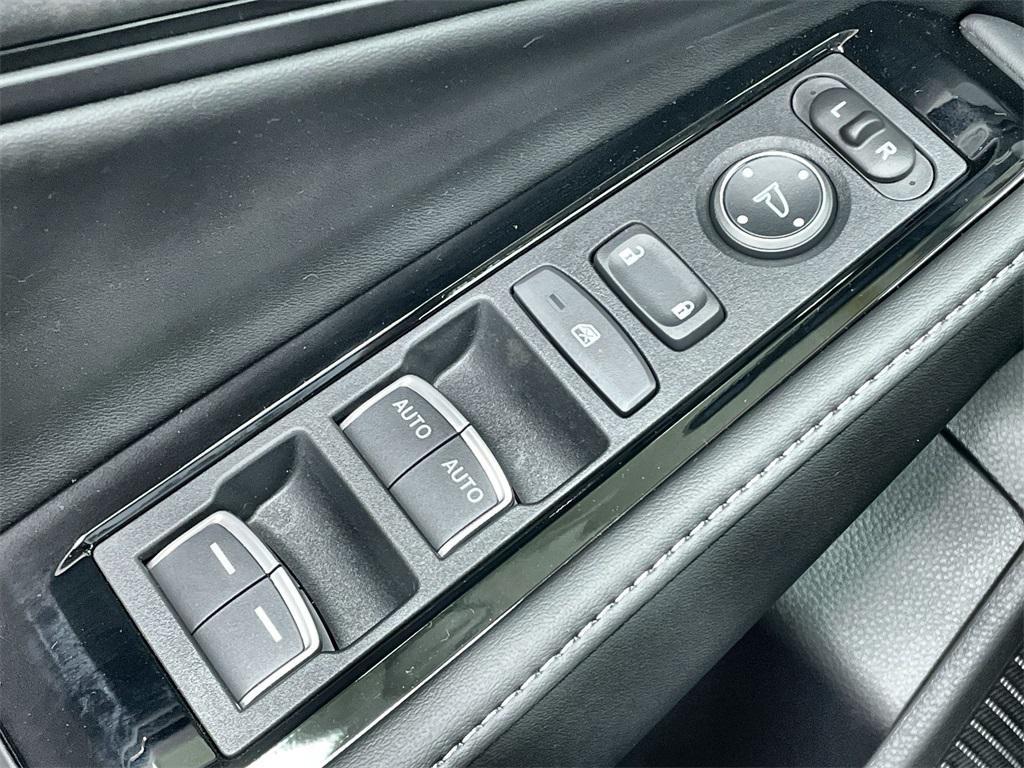 new 2025 Honda Accord Hybrid car, priced at $36,298