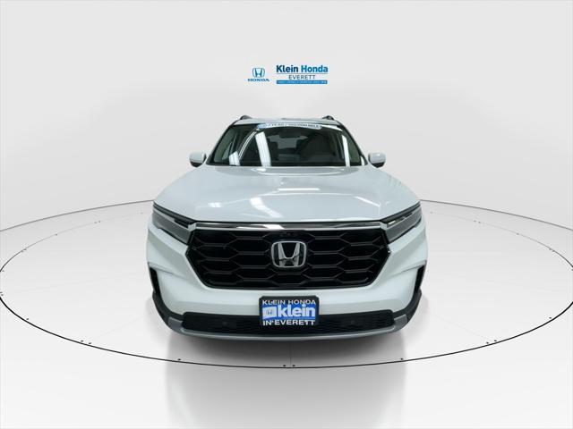 new 2025 Honda Pilot car, priced at $49,788