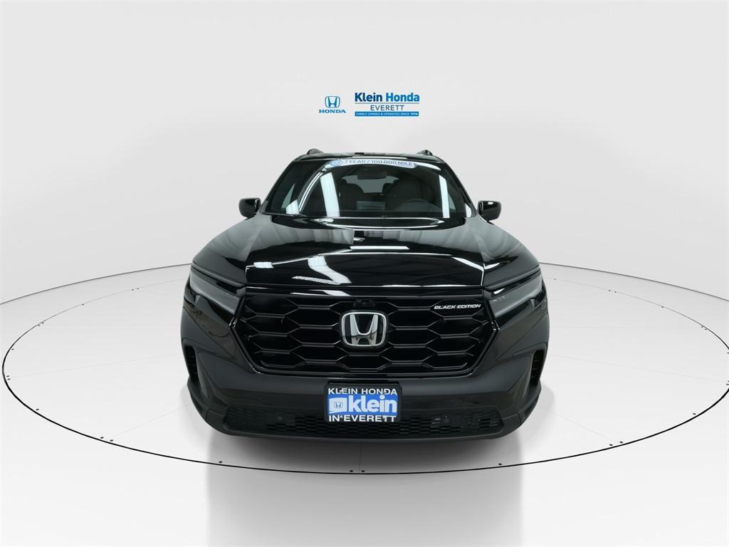 new 2025 Honda Pilot car, priced at $56,075