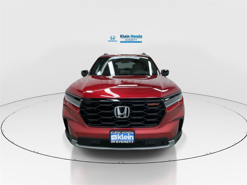 new 2025 Honda Pilot car, priced at $51,350