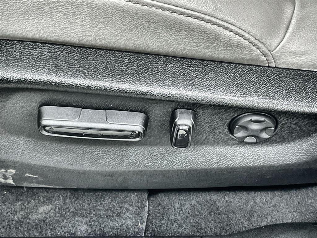 used 2022 Honda CR-V car, priced at $30,699