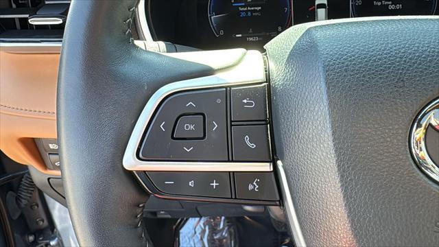 used 2023 Toyota Highlander car, priced at $46,587