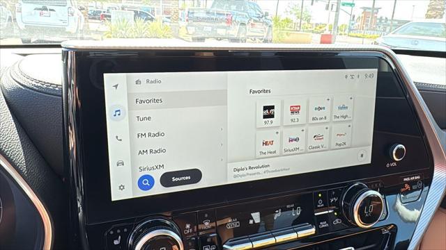 used 2023 Toyota Highlander car, priced at $46,587