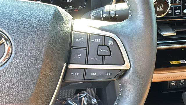 used 2023 Toyota Highlander car, priced at $46,587