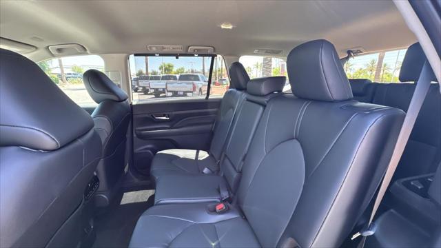new 2025 Toyota Grand Highlander car, priced at $50,492