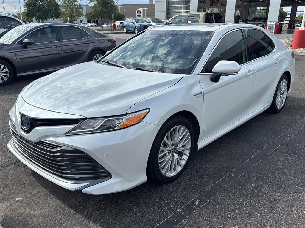 used 2020 Toyota Camry Hybrid car, priced at $22,987