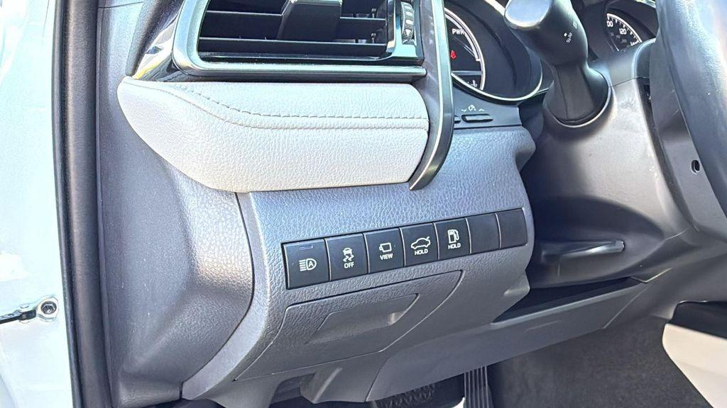 used 2020 Toyota Camry Hybrid car, priced at $22,471