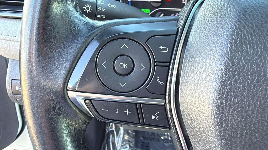 used 2020 Toyota Camry Hybrid car, priced at $22,471