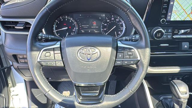 used 2021 Toyota Highlander car, priced at $38,775