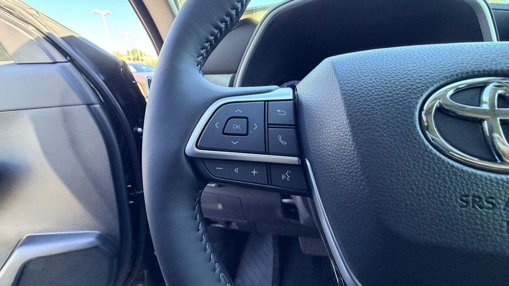 new 2026 Toyota Highlander car, priced at $53,883