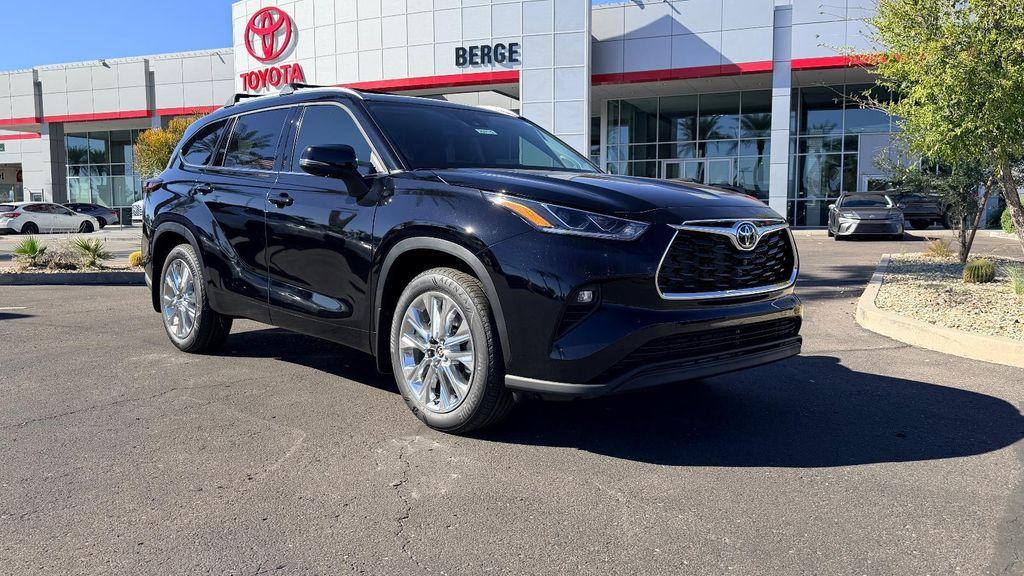 new 2026 Toyota Highlander car, priced at $53,883