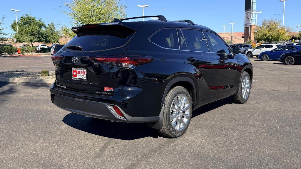 new 2026 Toyota Highlander car, priced at $53,883